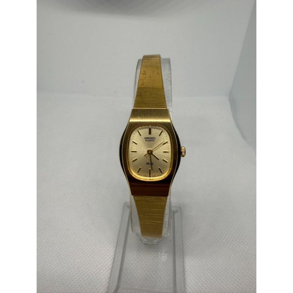Seiko Womens Gold-Tone Quartz Watch With Textured Bracelet & Safety Chain